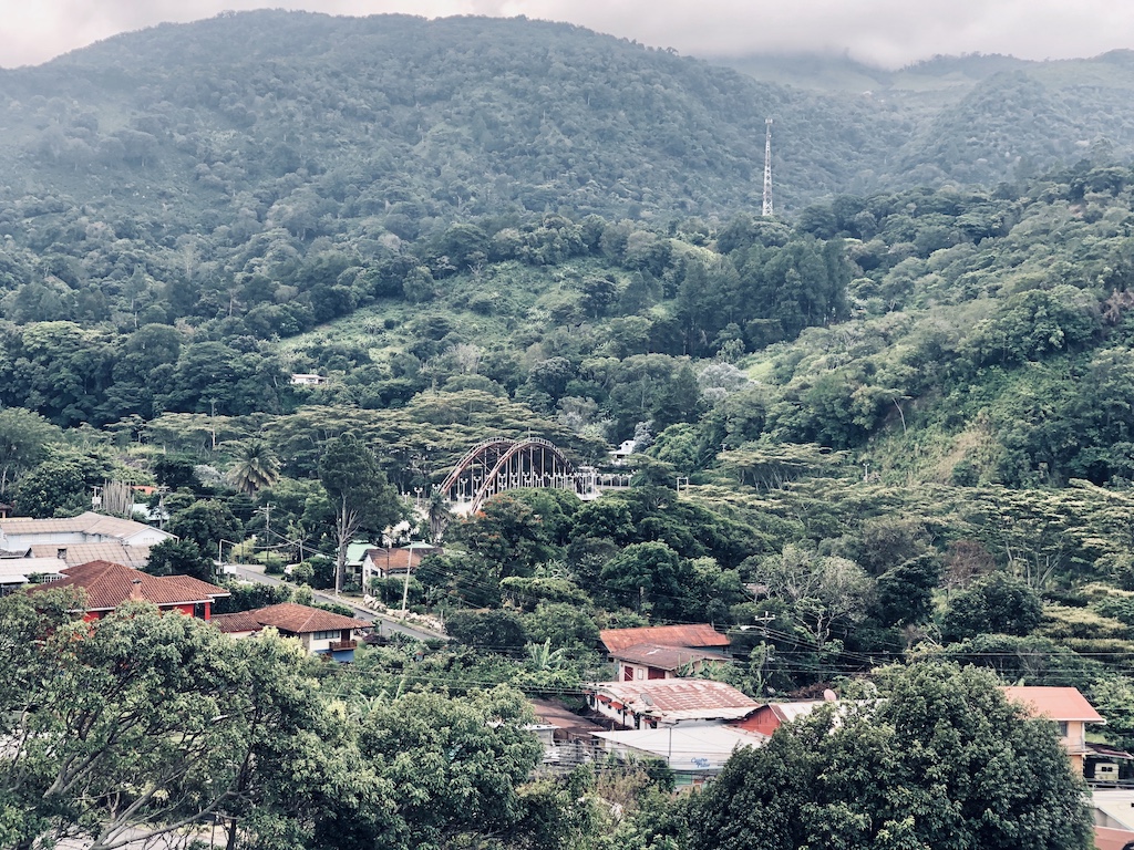 Si estás pensando en viajar por primera vez a Panamá, échale un vistazo a este post, donde te cuento los lugares imprescindibles para enamorarte de este país centro-americano. 